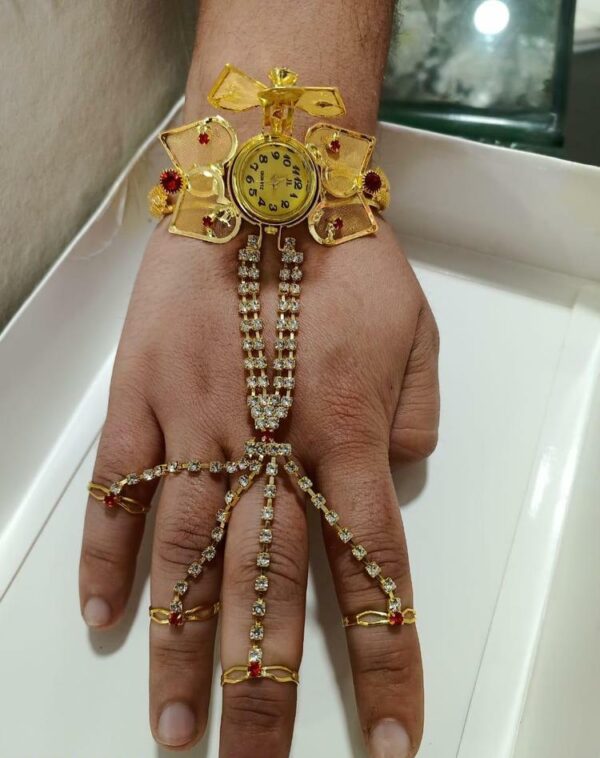 Ladies Fancy Bangle Style Watch With 4 Rings In Pakistan - Image 2